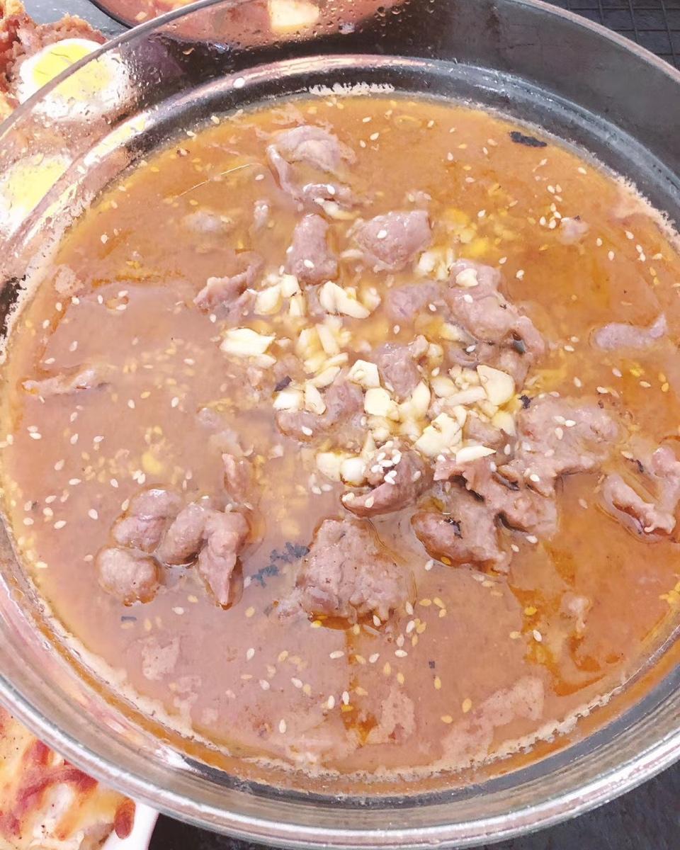 水煮牛肉：《中餐厅》张亮拿手菜（视频菜谱）