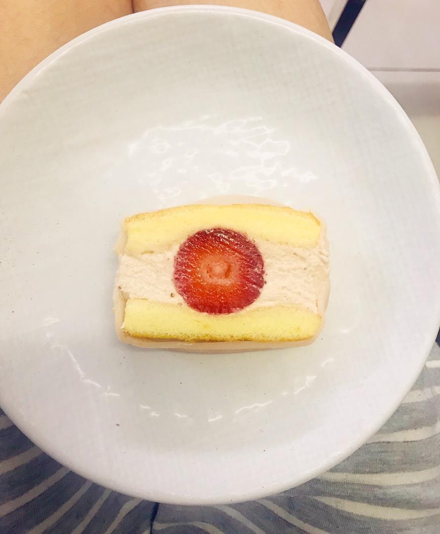 ㊙️火爆ins的情人节甜品🍓草莓白玉卷‼️Q弹冰爽 入口即化