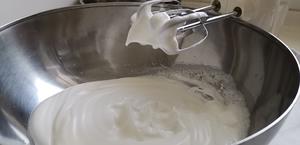 用豆浆做的抹茶戚风蛋糕的做法 步骤3