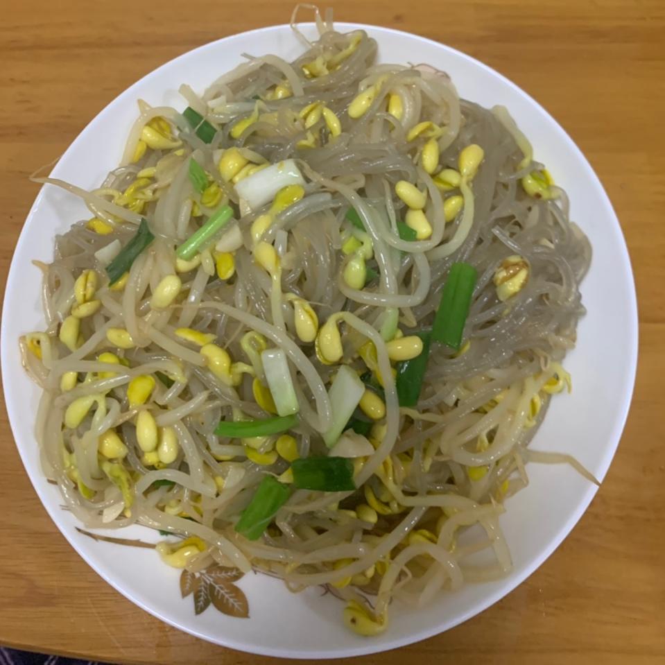 黄豆芽炒粉条