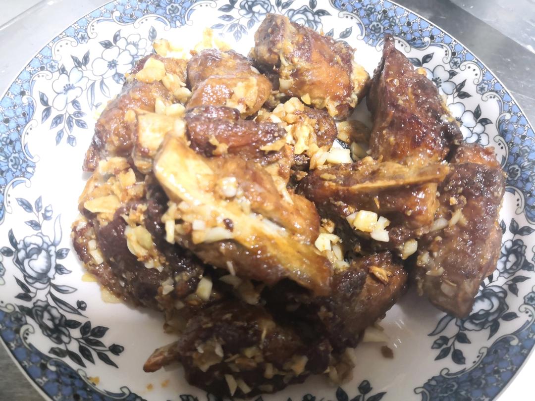 家庭版蒜香排骨