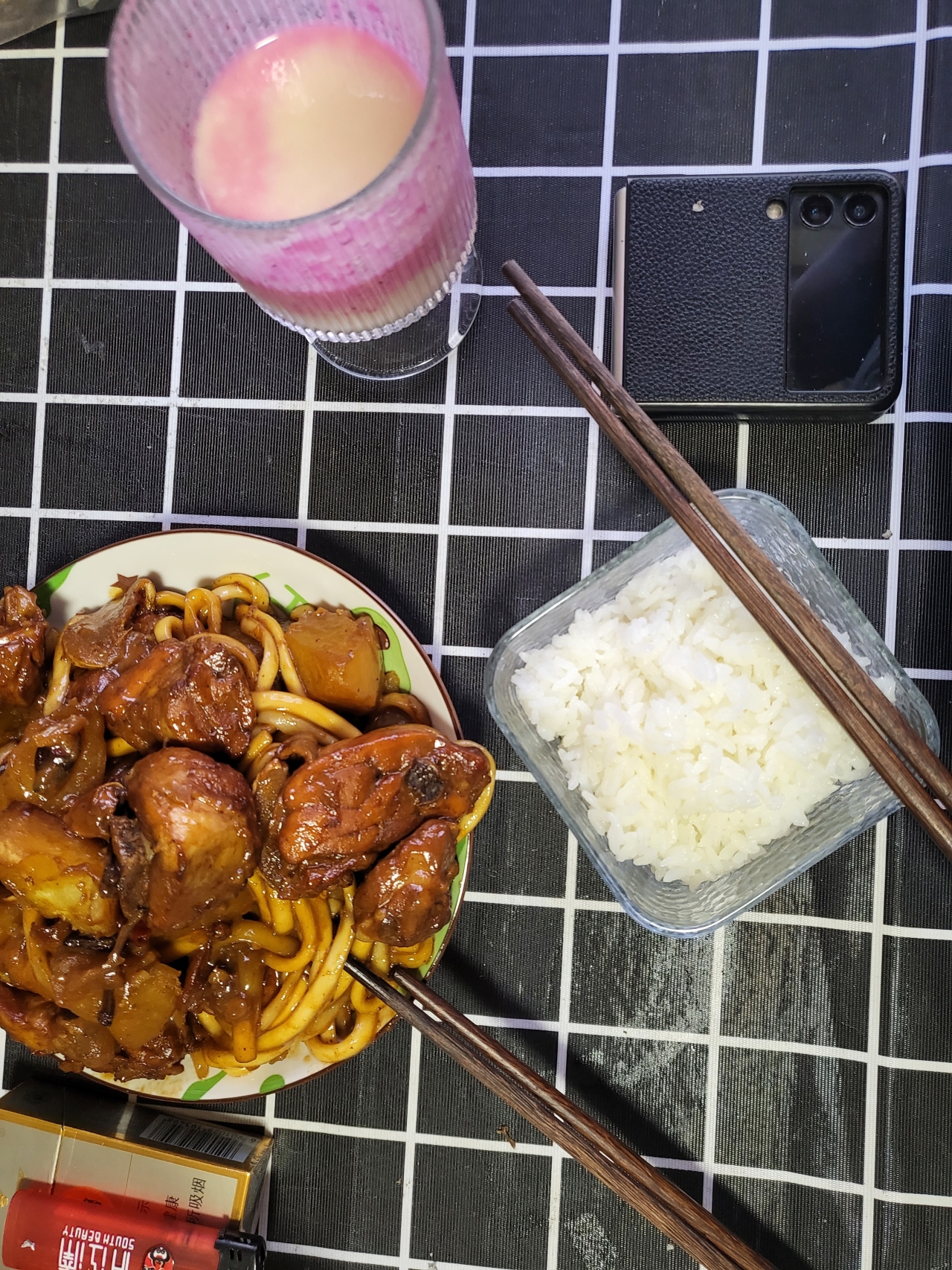 叮，土豆炖鸡块来啦，超级下饭！汤汁和米饭绝配😋