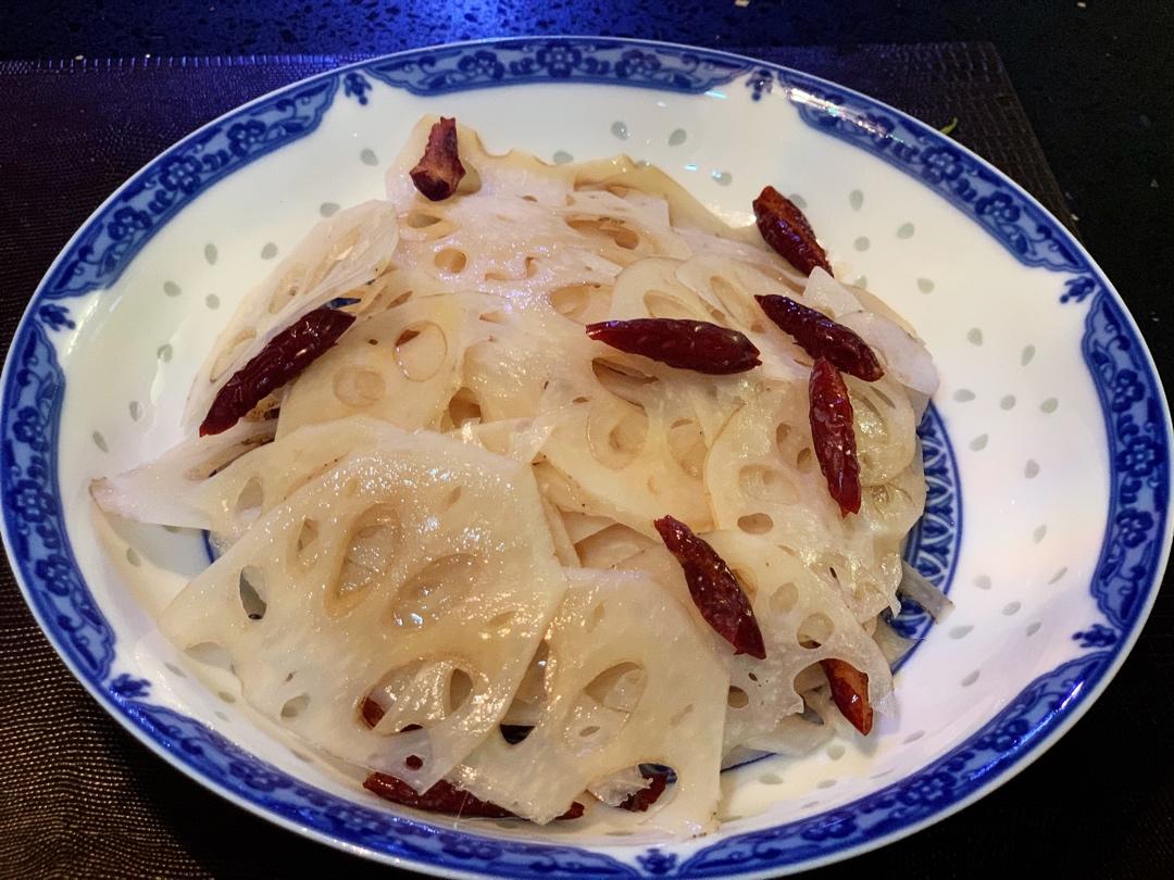 十分钟 快手低脂的 凉拌藕片