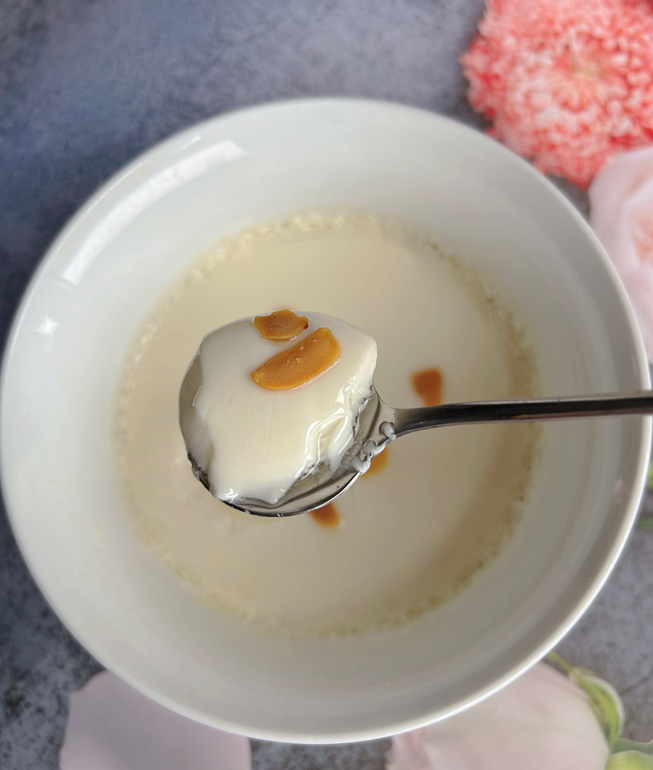 红楼梦中的美食：糖蒸酥酪（酒酿牛奶）的做法