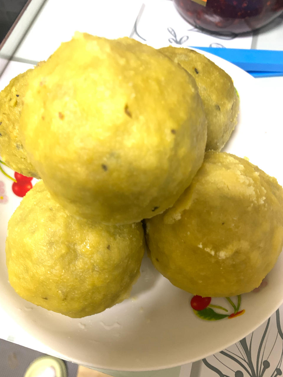 零厨艺也能做到获赞的薄皮大馅菜团子