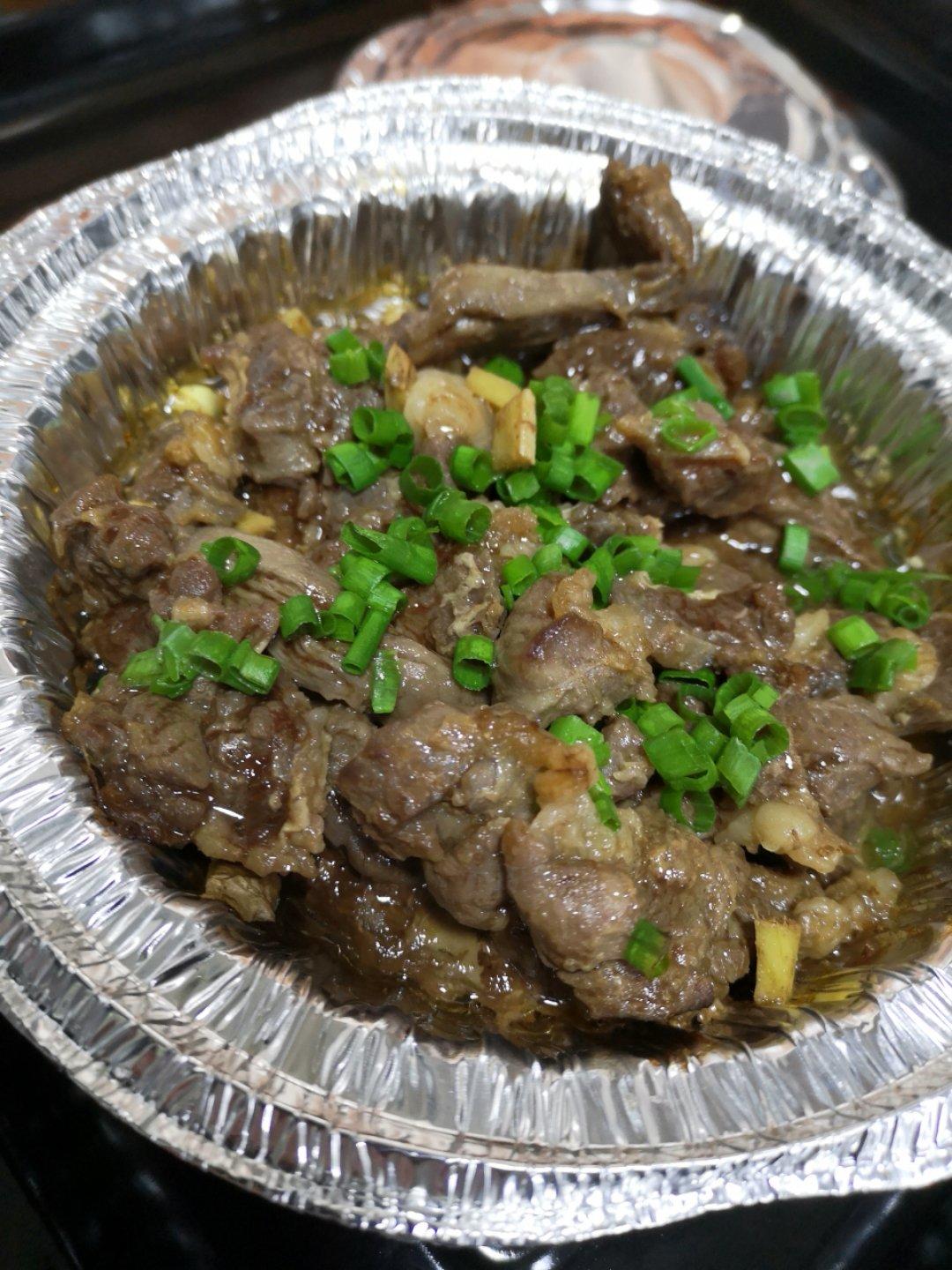 六妹七妹的麻麻做的烤箱做嫩牛肉--锡纸牛肉