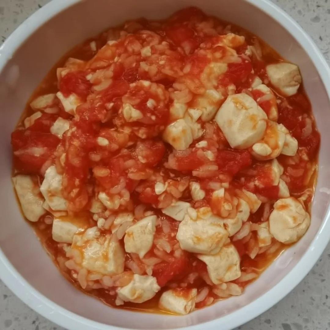 红色系茄汁炒饭