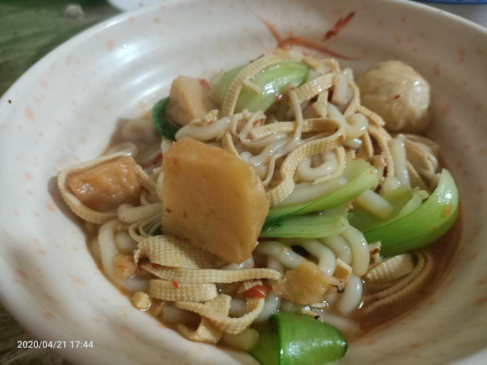 家常砂锅土豆粉