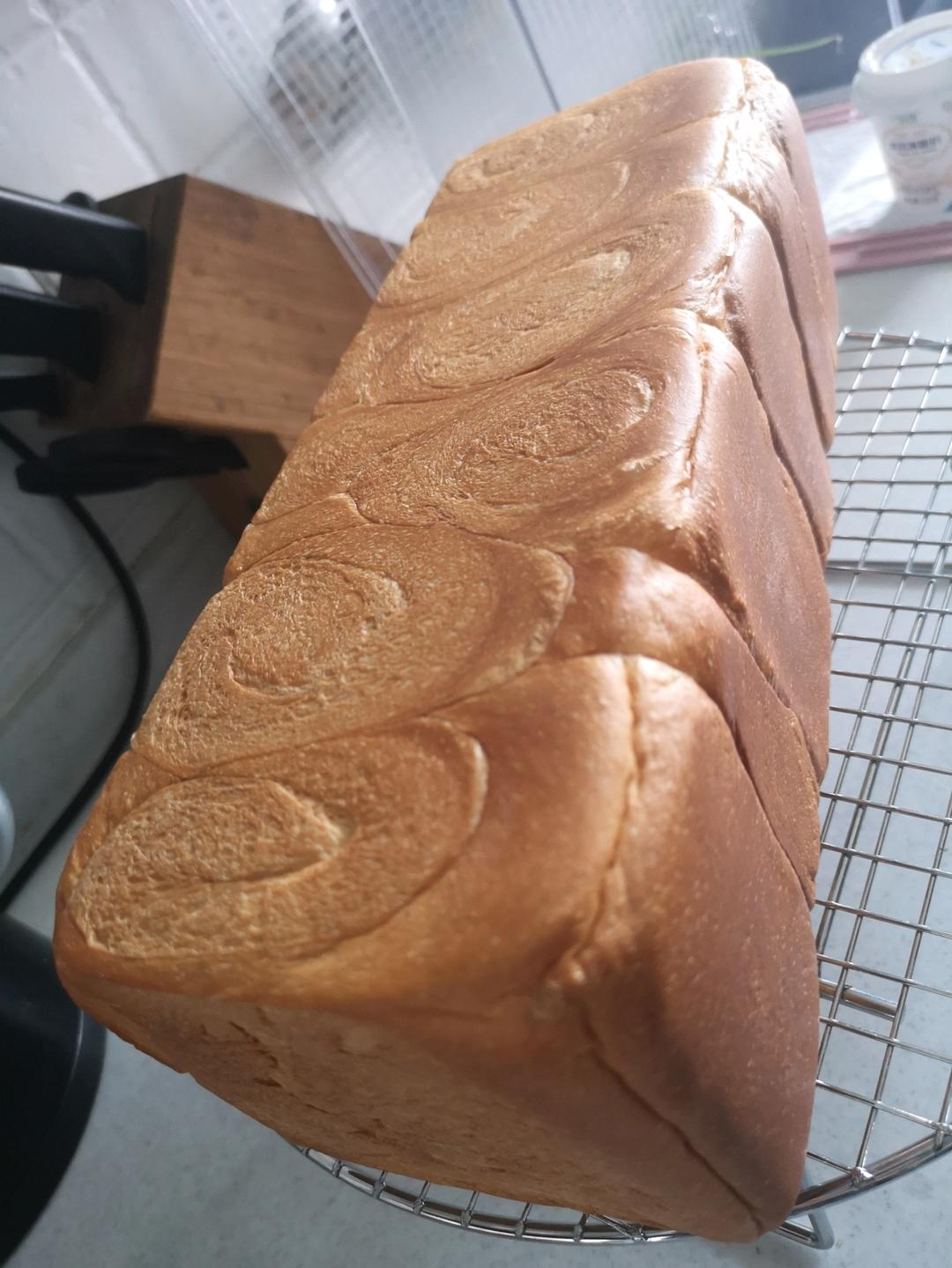 炼奶北海道吐司