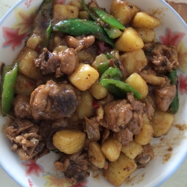 土豆焖鸡腿