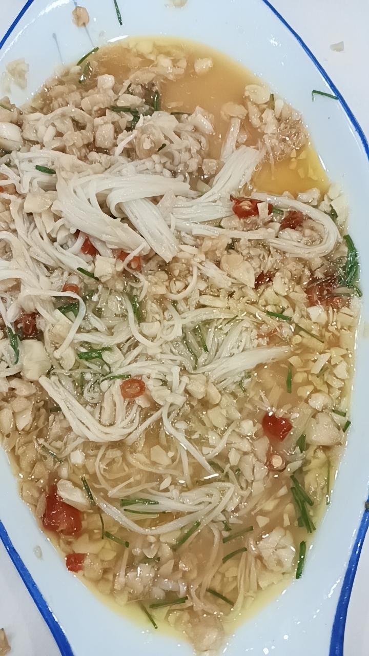 超级下饭的蒜蓉金针菇！好吃到爆