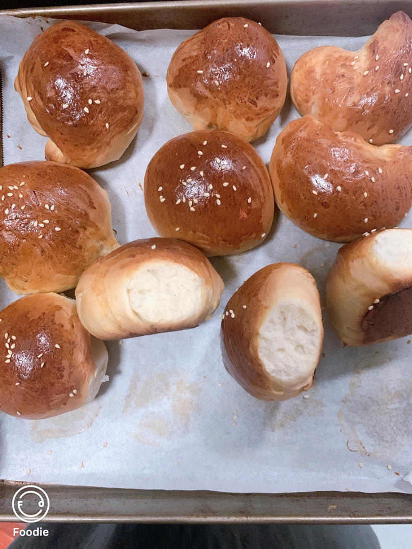 大人小孩都爱不释口的【蜂蜜牛奶小餐包】