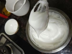 奶油裱花生日蛋糕的做法 步骤6