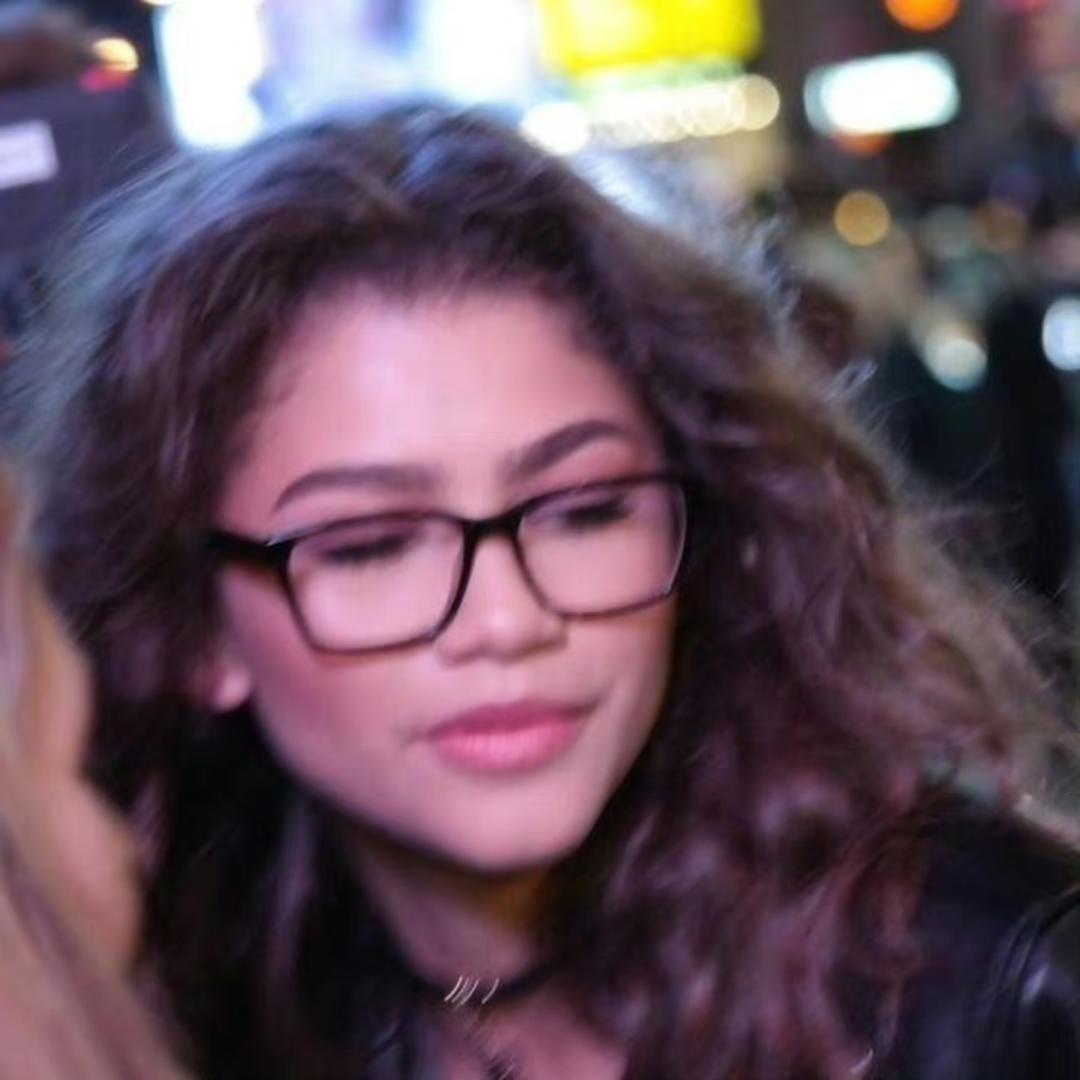 手机用户5677_ov79