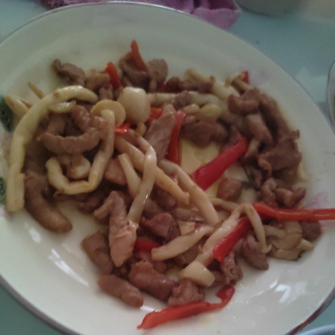 家常小炒‼️海鲜菇炒肉丝💯