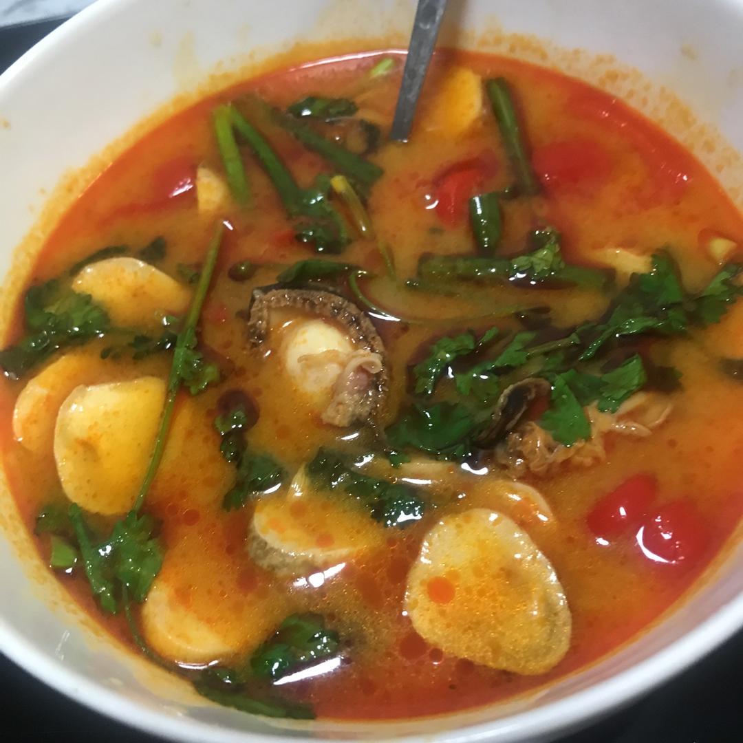 酸辣开胃～泰式冬阴功汤