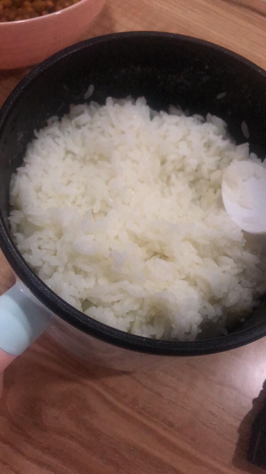 电煮锅蒸米饭