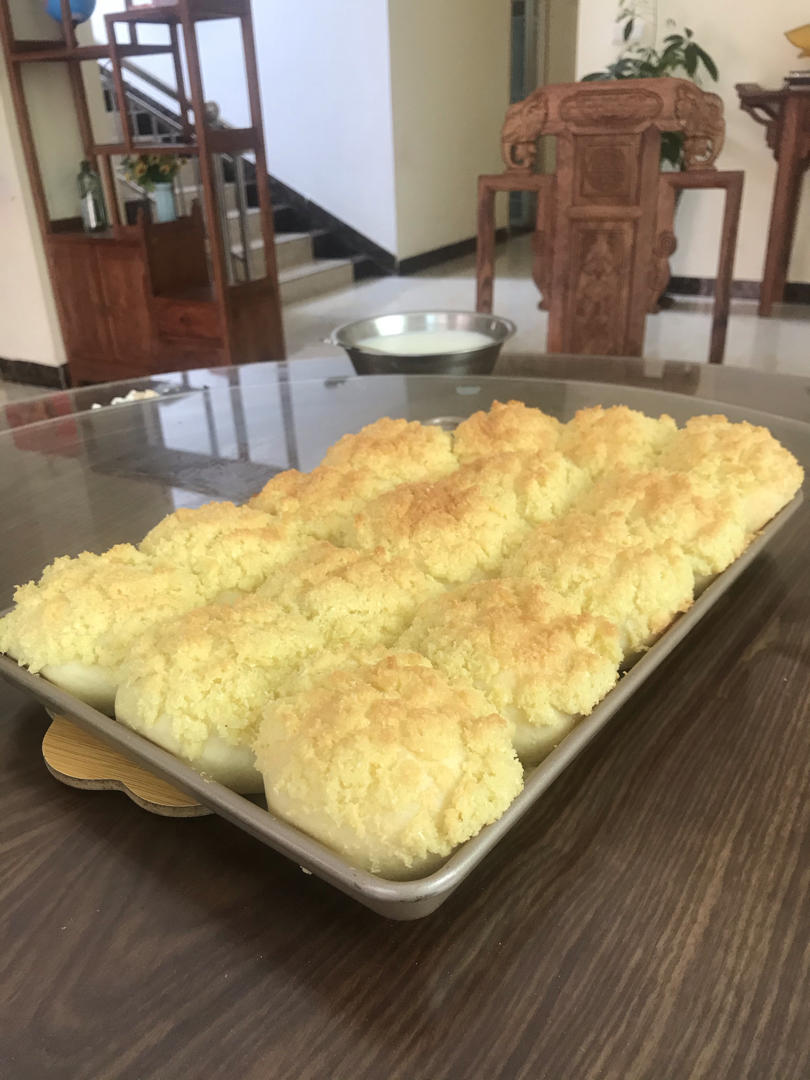 一次发酵同样松软的椰蓉小面包
