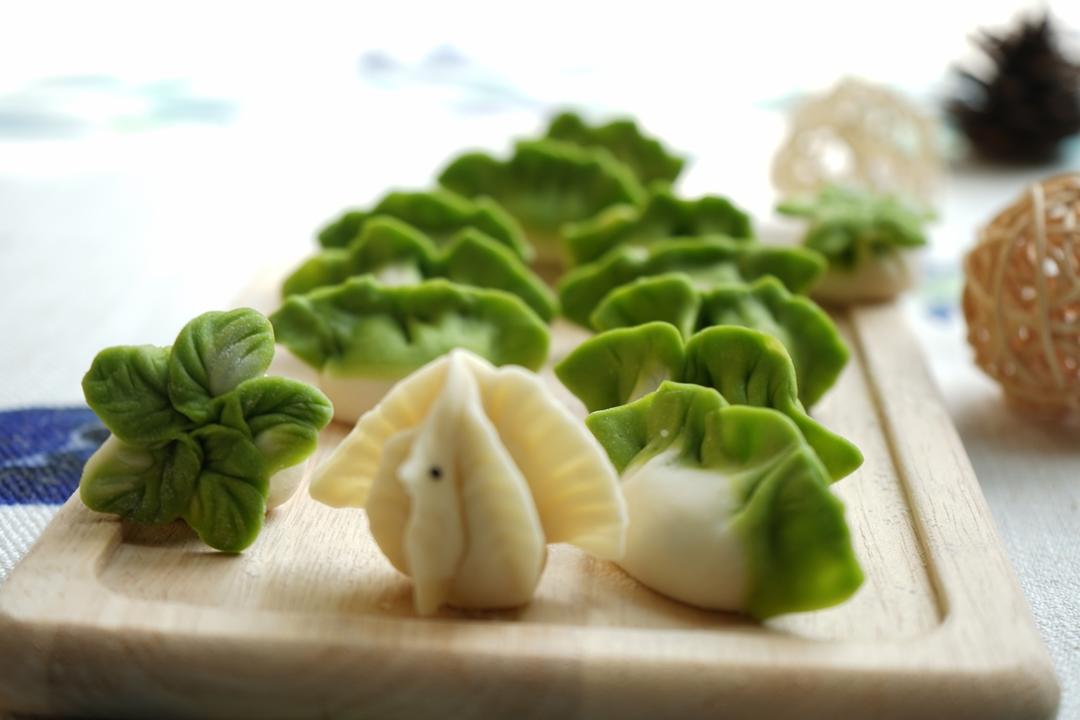 翡翠白玉白菜饺子详细版（附翡翠白玉白菜饺子包法，翡翠白玉饺子皮两种制法，面包机和面，翡翠白玉烧卖，各种馅料搭配）