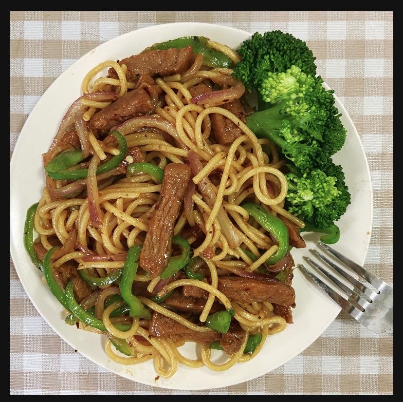 【黑椒牛肉意面】