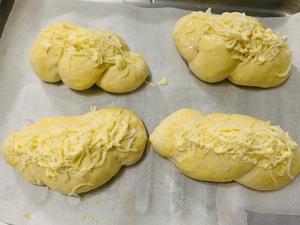 芝士肉松面包的做法 步骤2