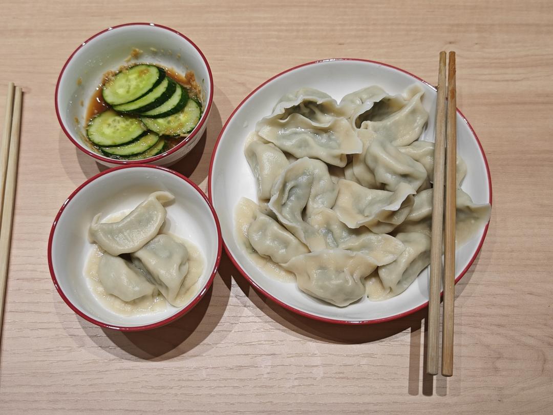 经典芹菜猪肉馅(不是经典我不发)