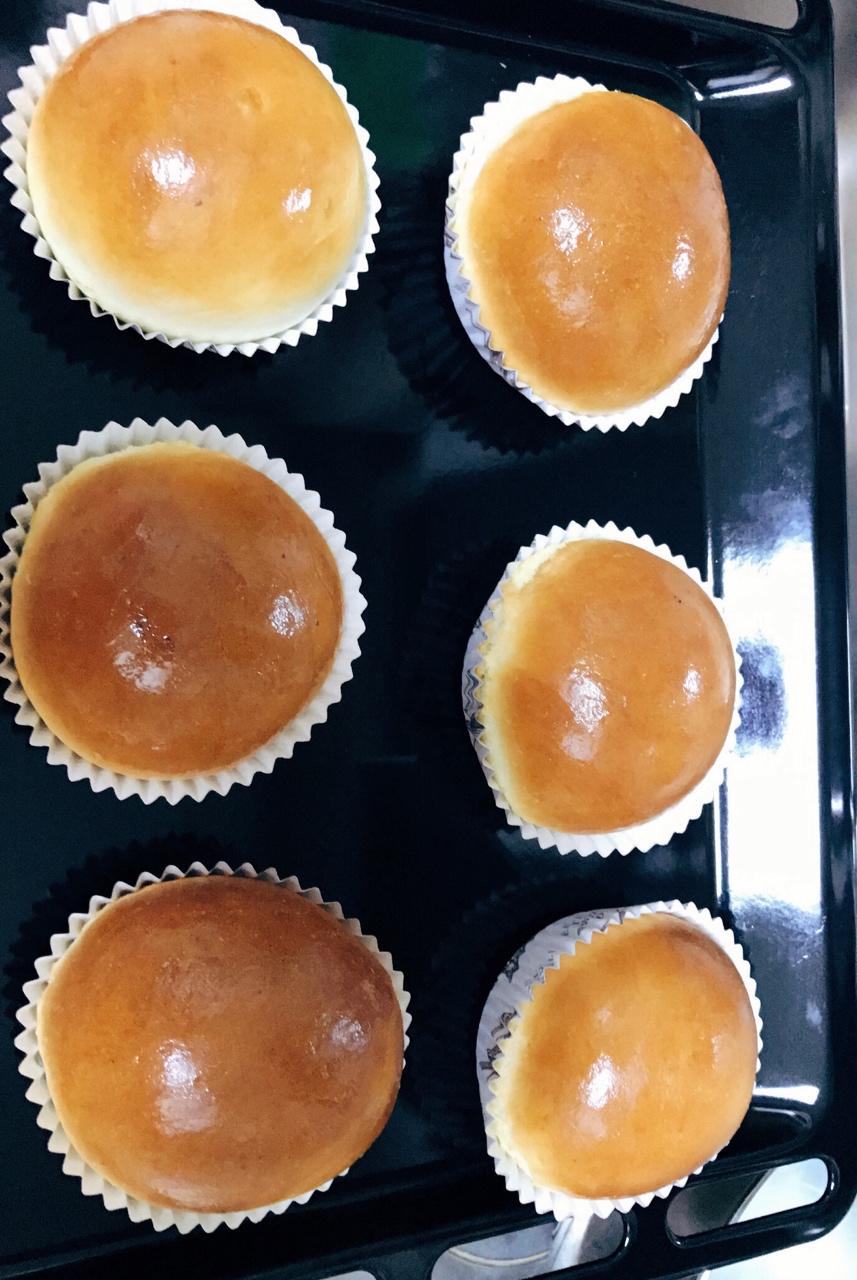 巨蛋牛奶面包