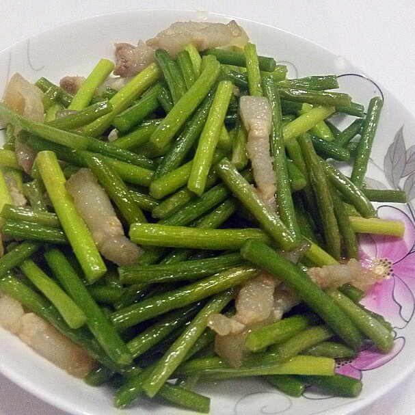 蒜苗炒肉丝