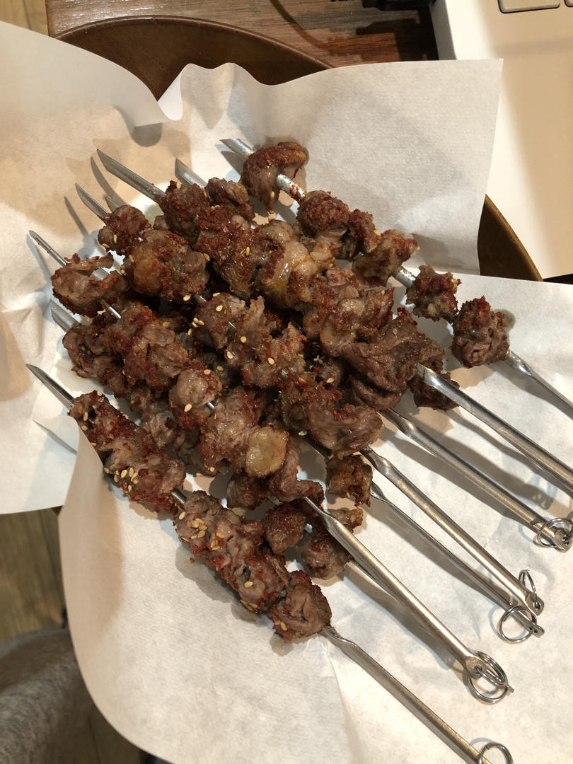 羊肉串用家里烤箱烤出明火烧烤的味道！