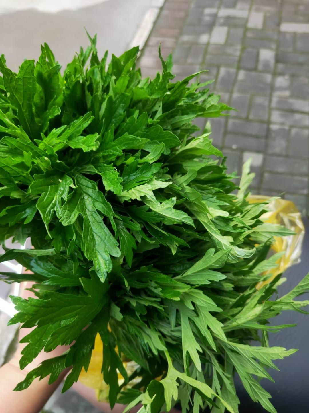 清明必吃的艾草青团
