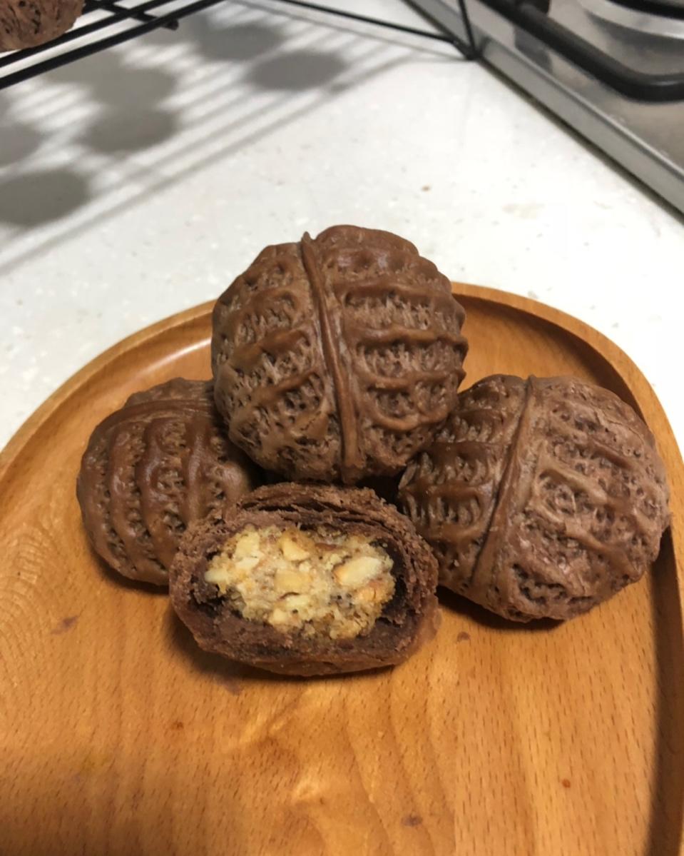 小黑的召唤兽做的象形核桃酥