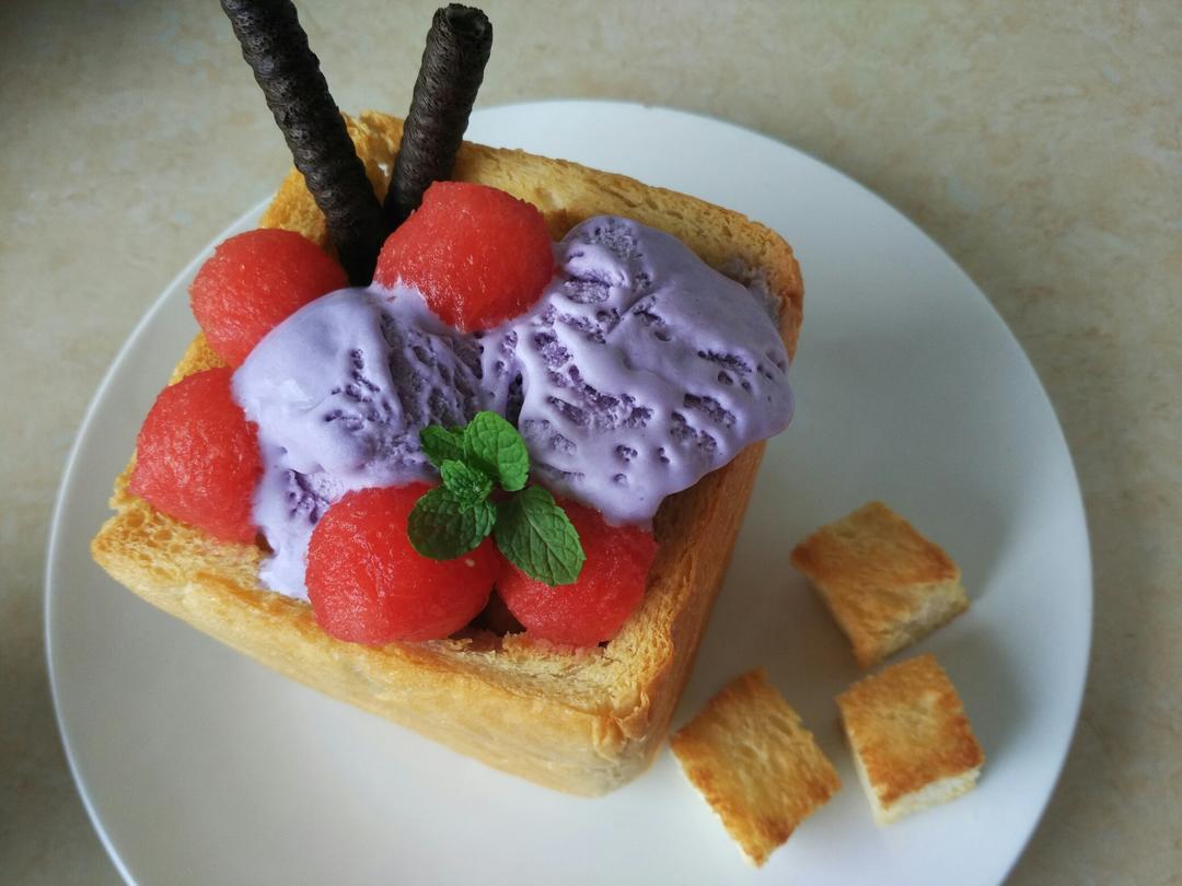 蜂蜜莓果厚多士