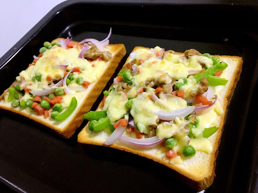 🥕壹仟•懒人版简易披萨🍕的做法