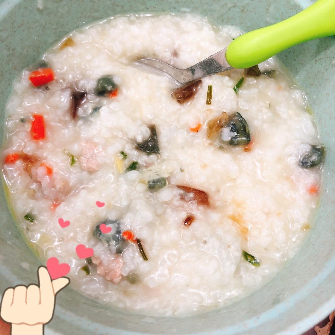 妈妈👩教我做的皮蛋瘦肉粥🥣简单快捷美味😋