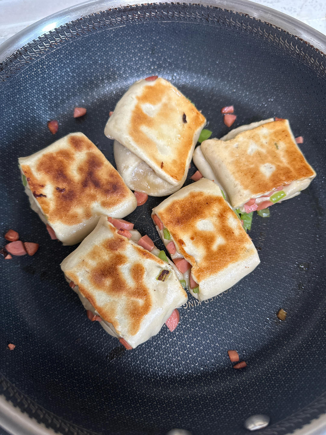 大学食堂的尖椒火腿饼