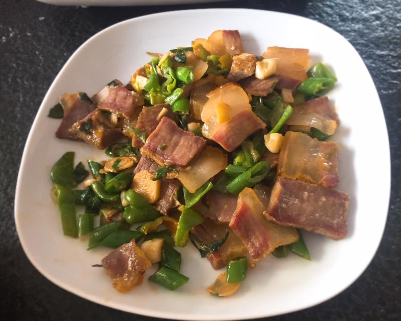 尖椒炒腊肉