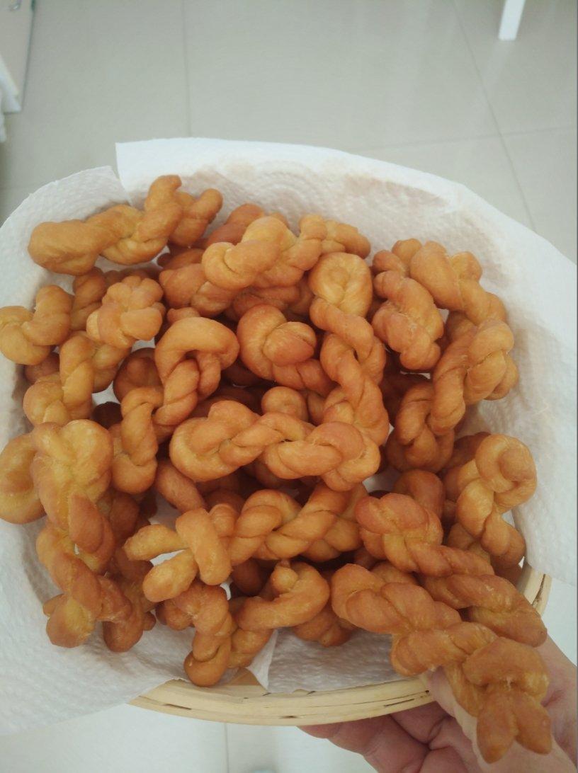 鸡蛋小麻花