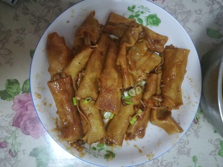 比肉还好吃的金针菇豆皮卷