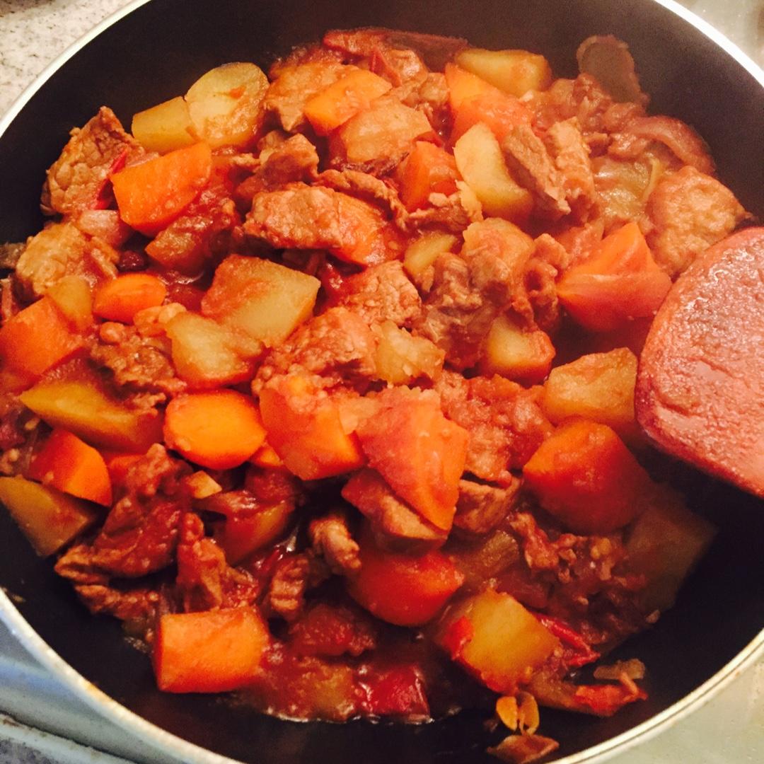 红烧牛肉土豆 （独家秘制）