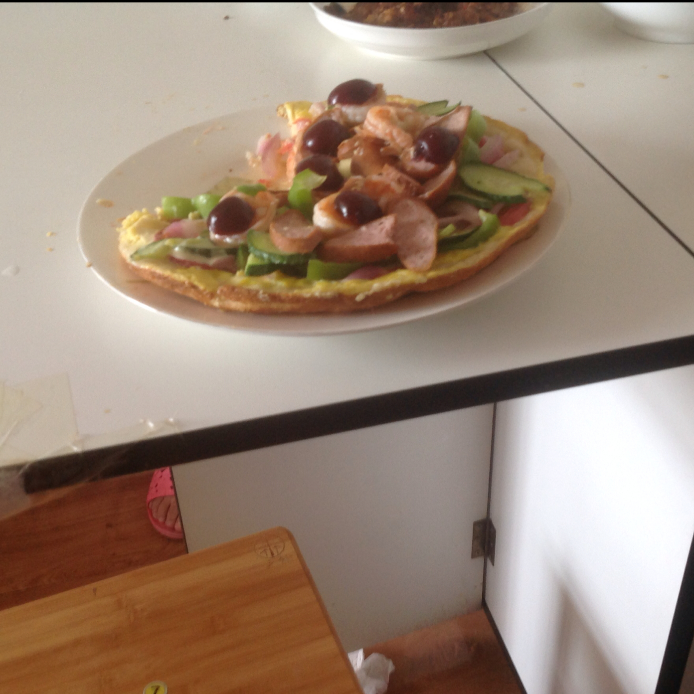 萨米肠蘑菇花边披萨