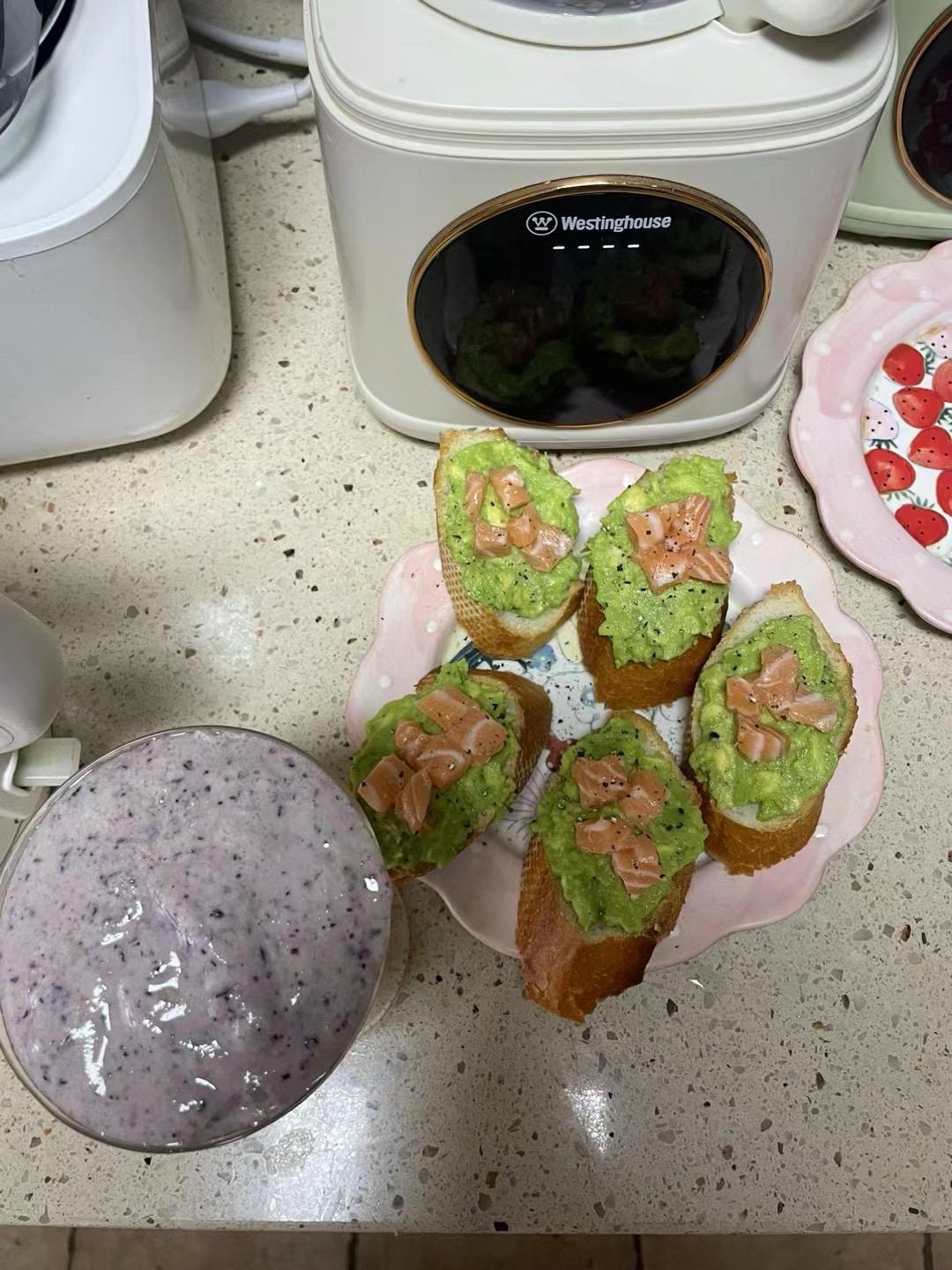 西班牙经典小食|开放三明治|牛油果三文鱼Tapas-博世烤箱