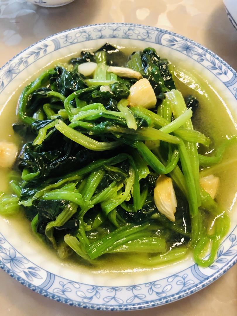 清炒菠菜