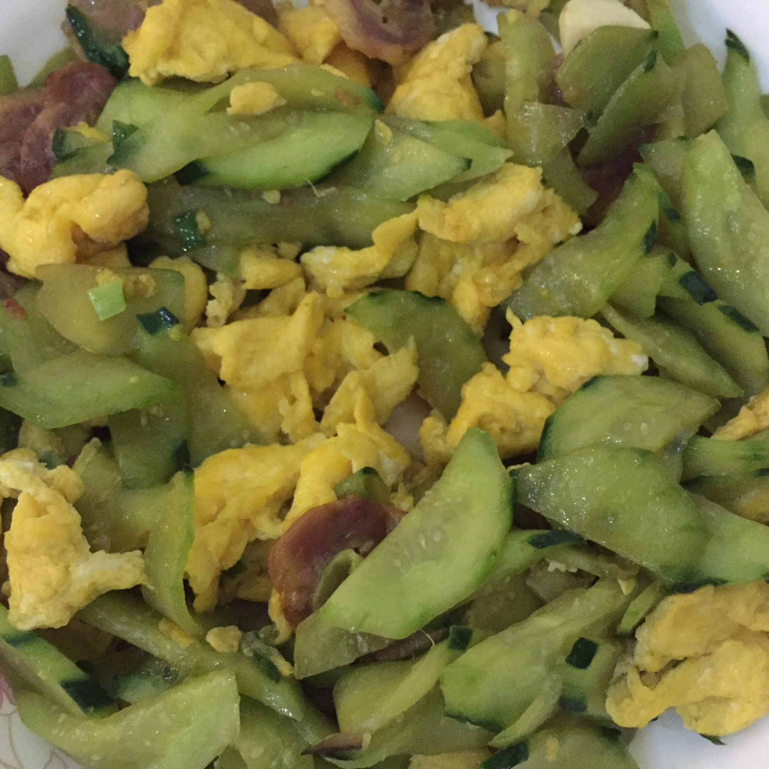 黄瓜鸡蛋炒香肠