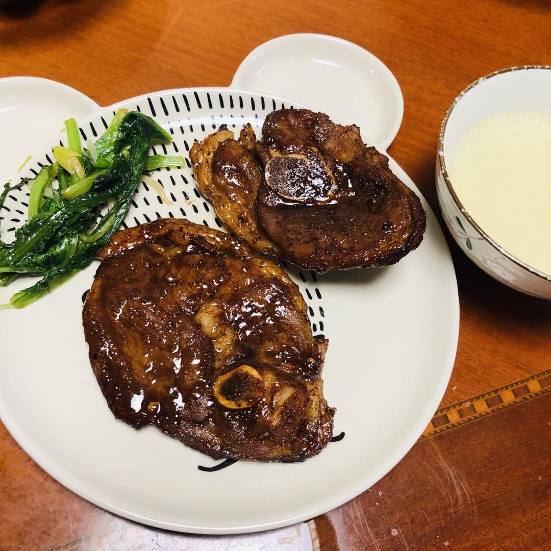 秒杀烧烤摊的烤羊排