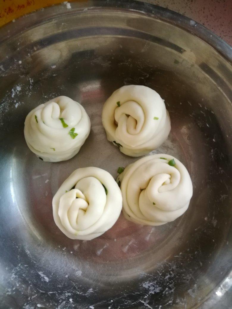 堂妈教你做飘香葱油饼