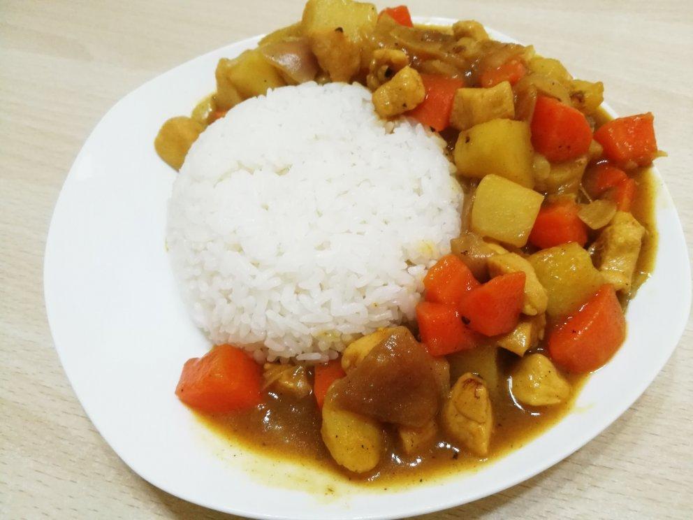 咖喱鸡肉饭