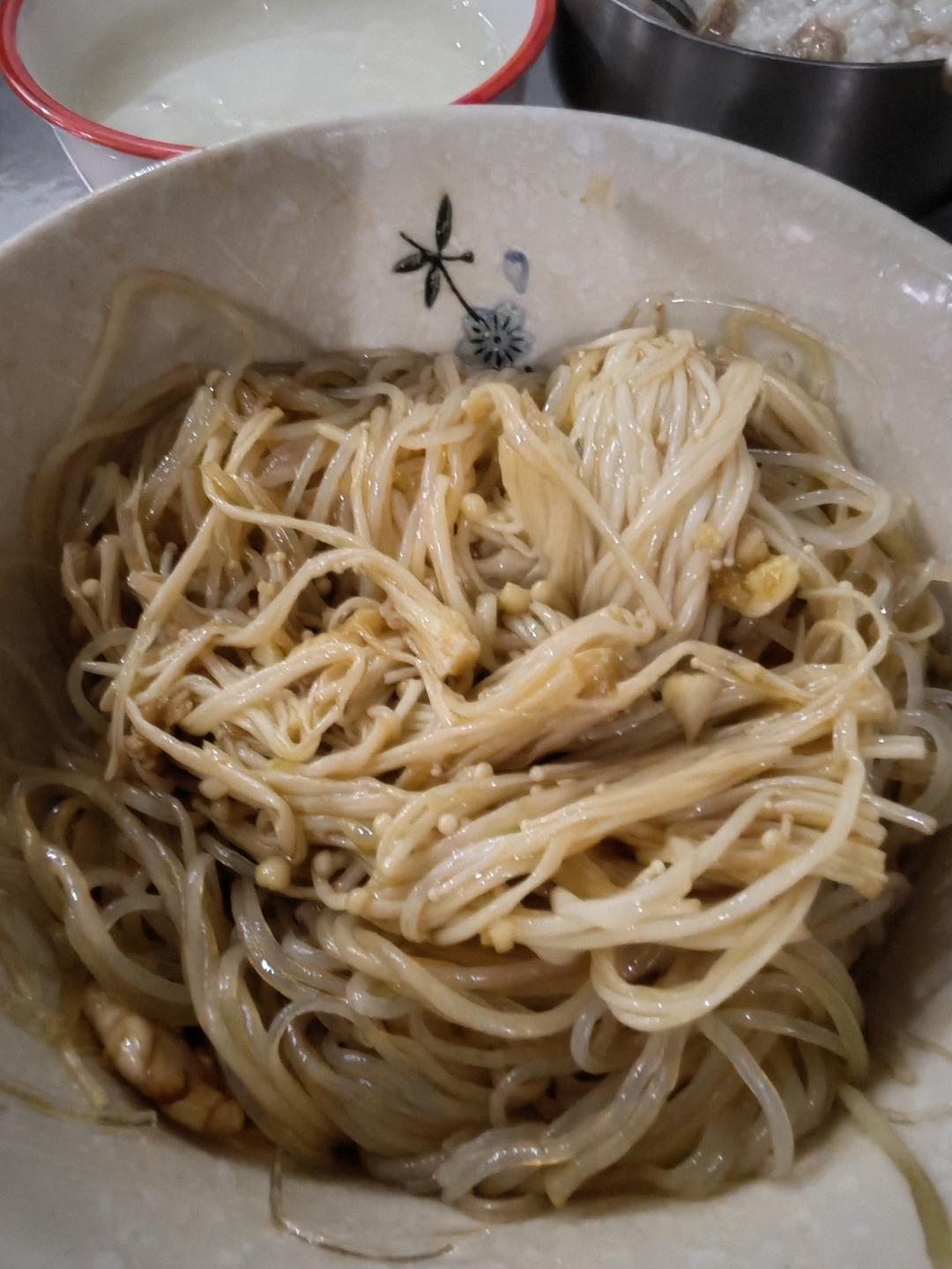 懒人下饭神器，蒜蓉蒸粉丝金针菇娃娃菜