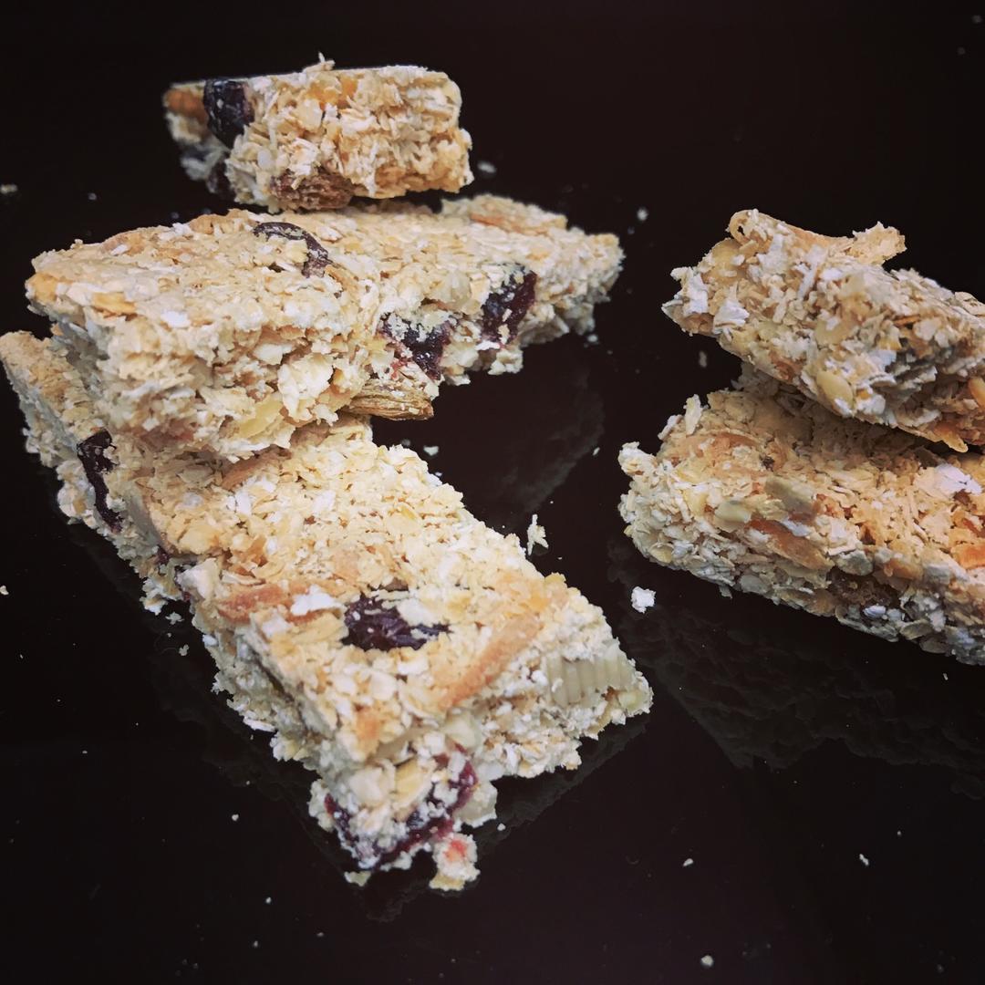 花色果仁燕麦棒