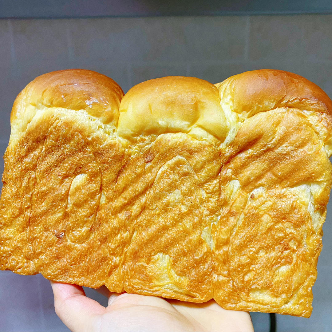 超软拉丝的炭烧酸奶吐司