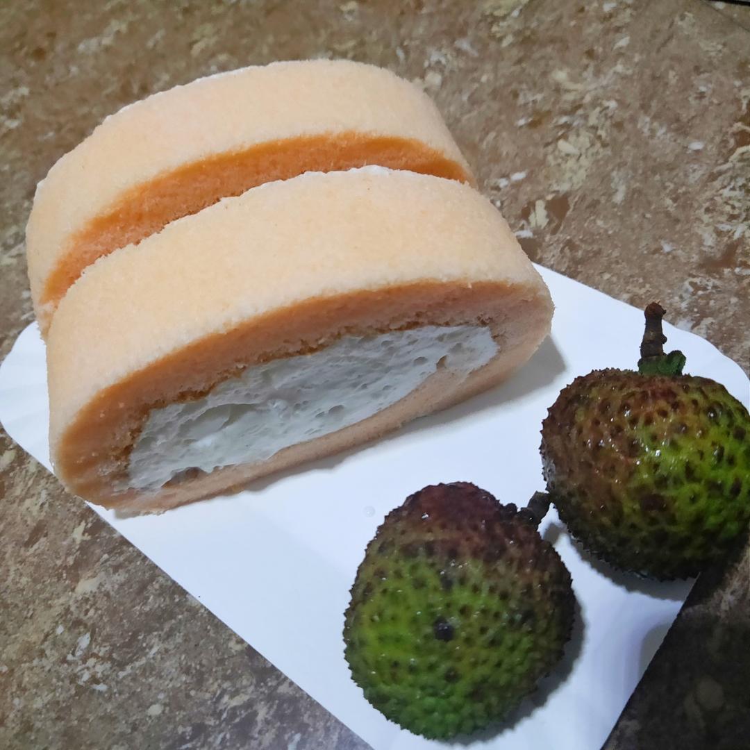 《Tinrry+》粉红荔枝蛋糕卷